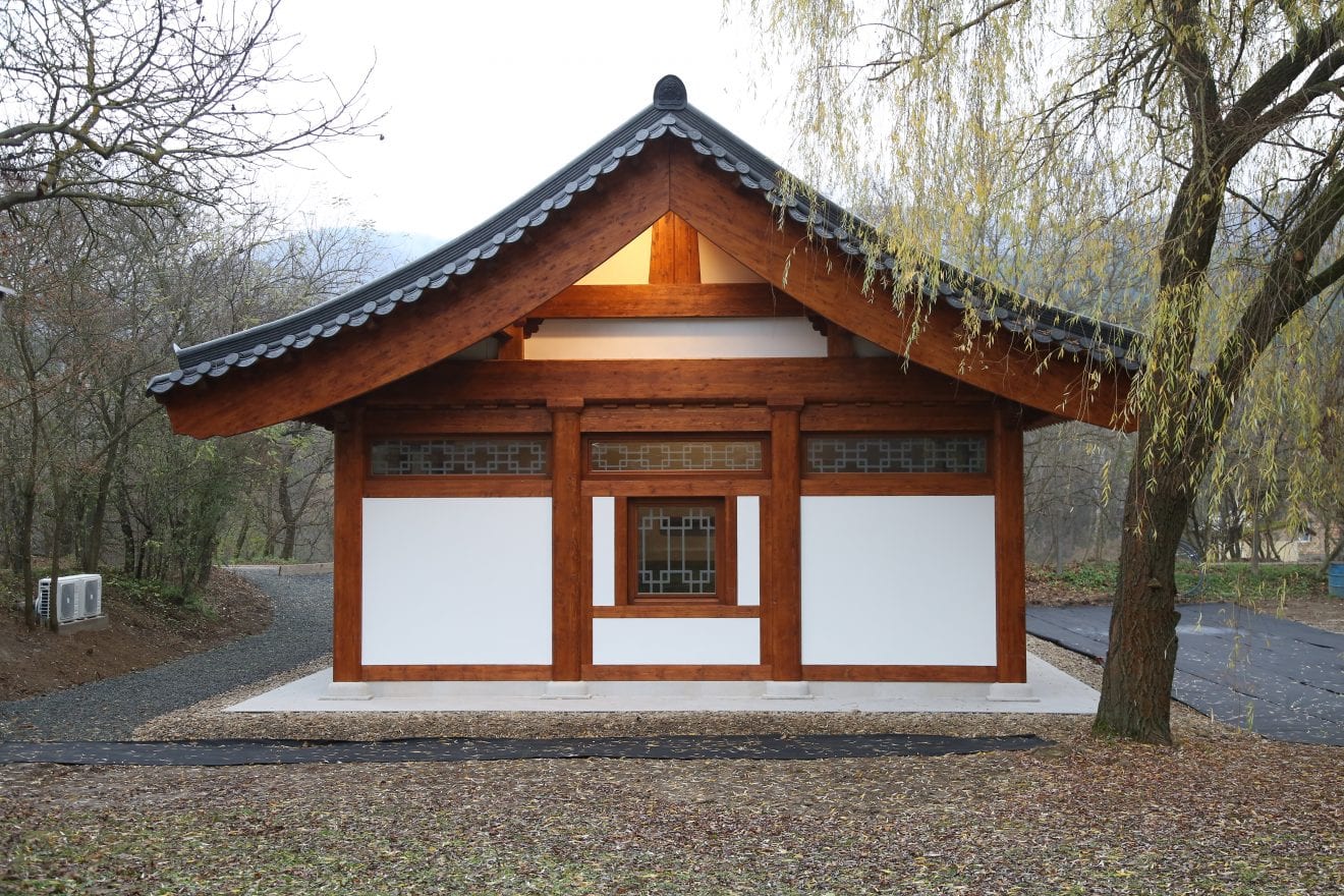 Ordinary Zen Sangha is mentioned in Talk KOREA Article